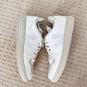 Veja Woman’s  Cream and White Sneakers 10